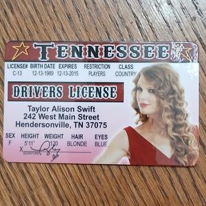 TAYLOR SWIFT License ID Laminated Card NOVELTY Prop Concert Fan Gift